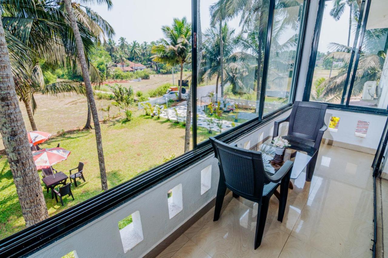 White House In Goa, Truly Amazing Experience Bed & Breakfast Saligao Eksteriør bilde