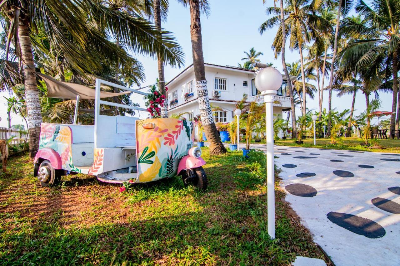 White House In Goa, Truly Amazing Experience Bed & Breakfast Saligao Eksteriør bilde