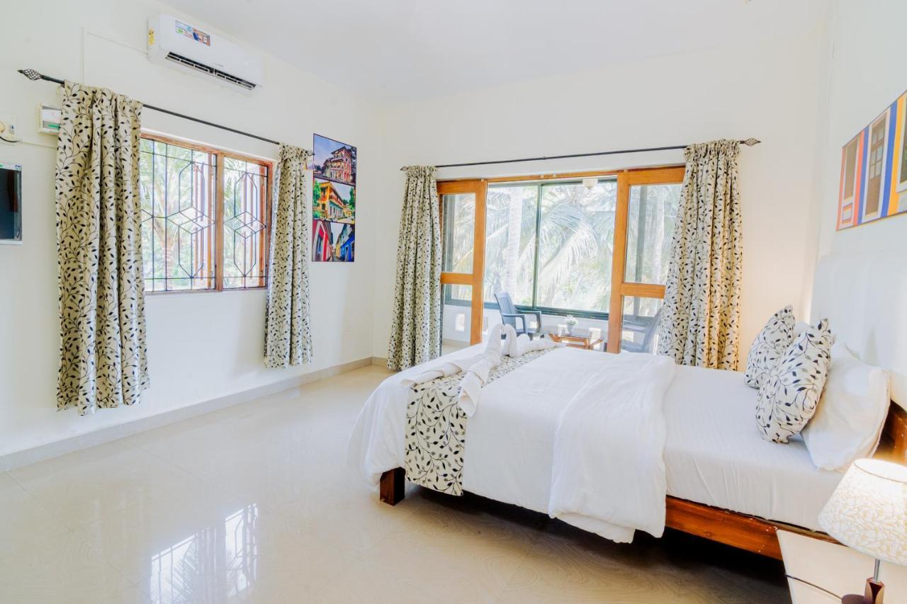 White House In Goa, Truly Amazing Experience Bed & Breakfast Saligao Eksteriør bilde