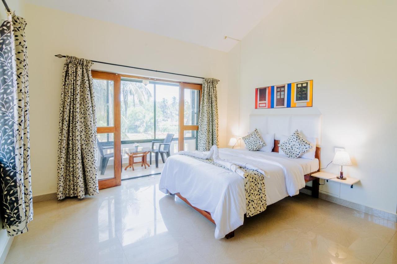White House In Goa, Truly Amazing Experience Bed & Breakfast Saligao Eksteriør bilde
