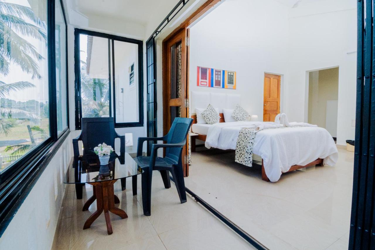 White House In Goa, Truly Amazing Experience Bed & Breakfast Saligao Eksteriør bilde