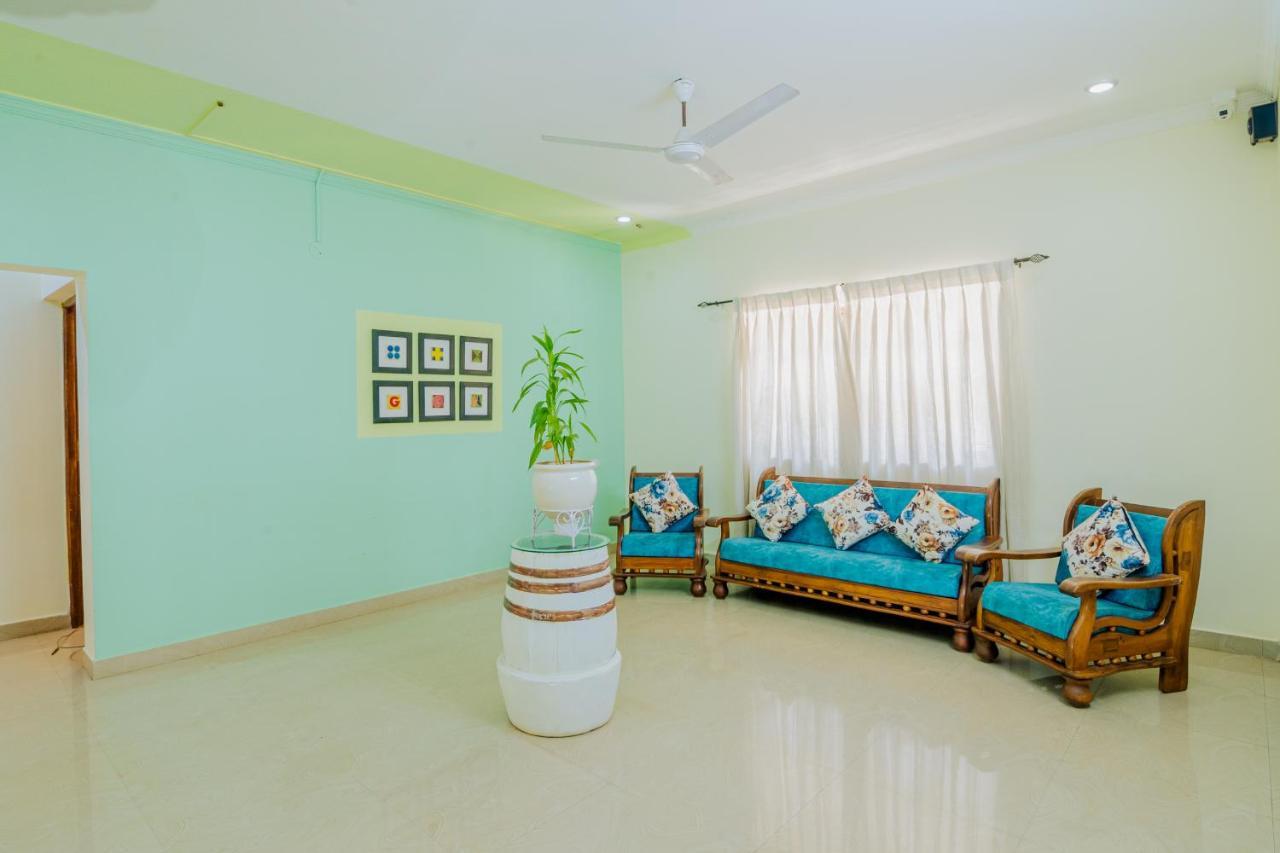 White House In Goa, Truly Amazing Experience Bed & Breakfast Saligao Eksteriør bilde